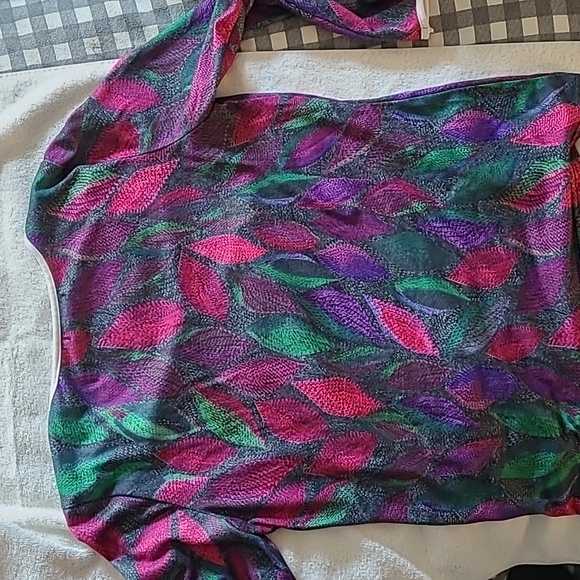 Long sleeve multicolored jewel toned women's top. MissLook, size large. - Picture 4 of 8